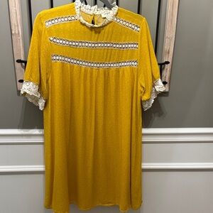 Umgee Yellow Lace Trim Dress Sz L